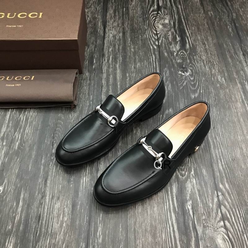 Gucci Men's Shoes 780